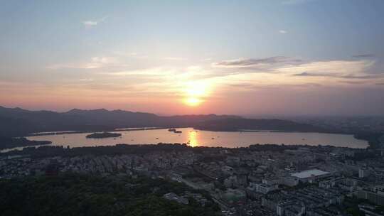 浙江杭州西湖落日晚霞夕阳西下航拍