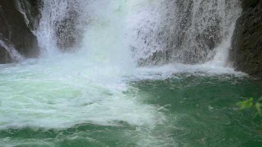 河流水流水生态水源自然水资源