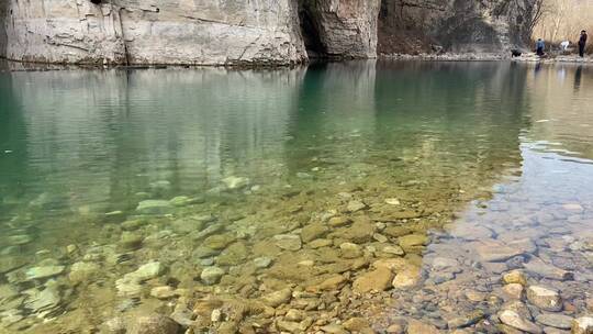 济南南部山区云河桥，水质清澈见底