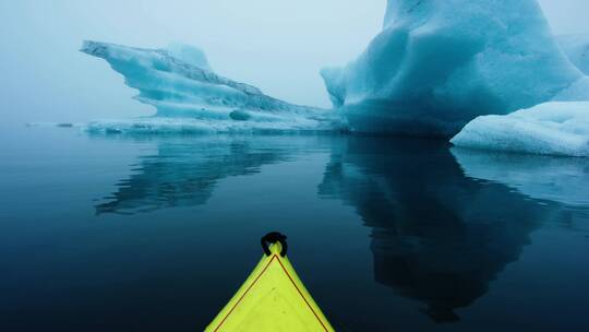 北冰洋上皮划艇第一视角