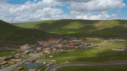 川西高原318国道藏区公路沿线