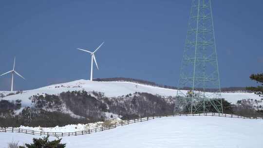 冬季航拍西北风力发电机群