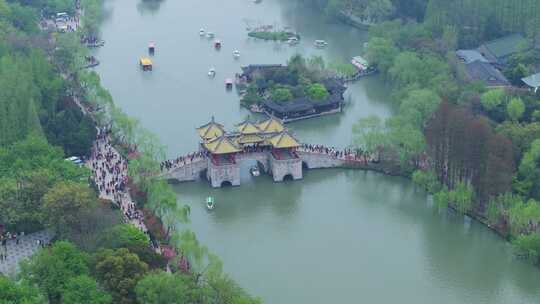 航拍烟雨江南扬州瘦西湖风景区