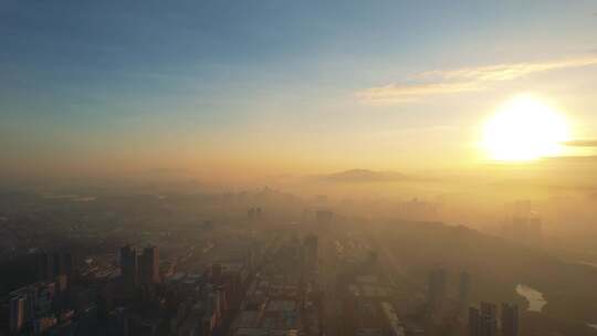 清晨阳光照耀城市深圳龙岗大景