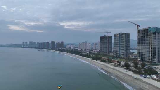 海岸线沿海城市建筑