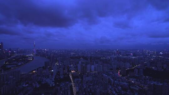 航拍广州城市天空暴风雨来临黑云压城
