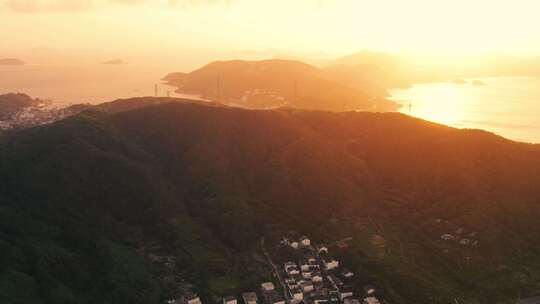 航拍舟山嵊泗列岛夕阳西下昏黄日落