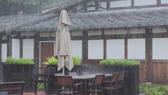 下雨天暴雨雨水大雨雨滴雨景