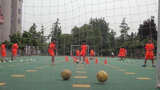 小学生社团活动足球训练射门1视频素材模板下载