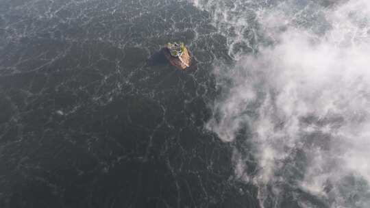 湖北黄冈罗田大别山天堂湖湖面晨雾云海