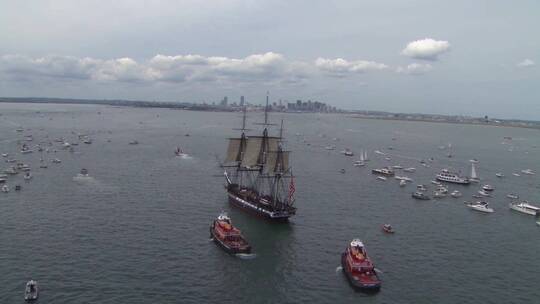 波士顿港口的帆船航拍