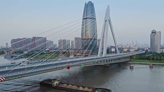 宁波财富中心办公大楼与甬江外滩大桥视频素材模板下载