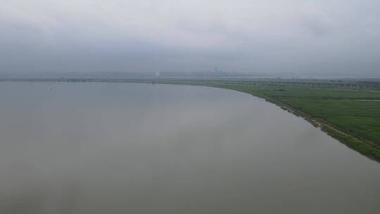 航拍长江湖南岳阳段风景