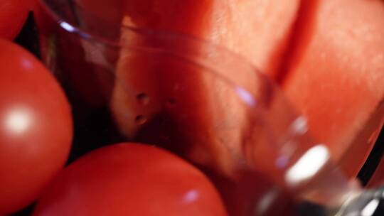 鲜果果盒水果西瓜葡萄樱桃番茄视频素材模板下载