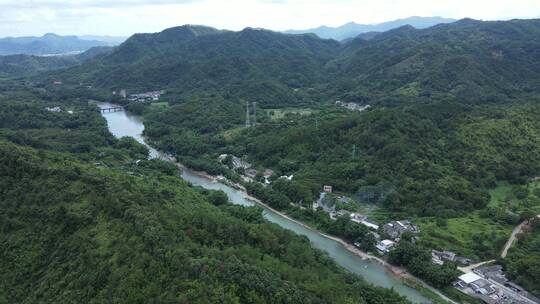 大山溪流自然风光4K航拍2