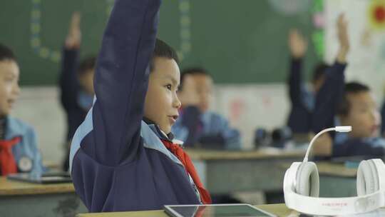 小学生IPAD智慧教育智慧课堂课堂举手视频素材模板下载