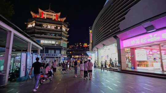 东门老街步行街夜景人流