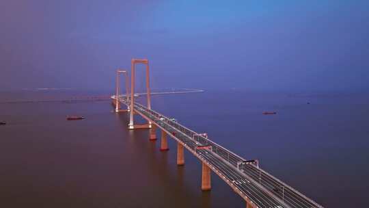 深圳中山翠亨新区深中大桥车流夜景日落航拍