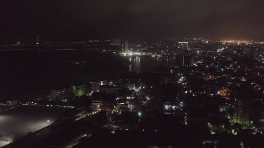 无人机拍摄尼日利亚城市夜晚景观