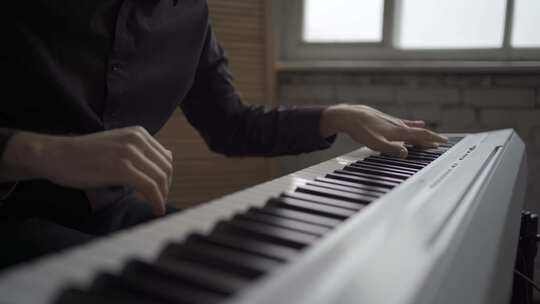 钢琴合成器视频素材模板下载