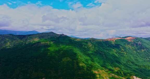 云南自然风光大山山上景观高山峡谷