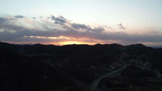 大山 山区 风景 高山 日落