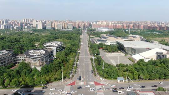 航拍公路交通车辆行驶