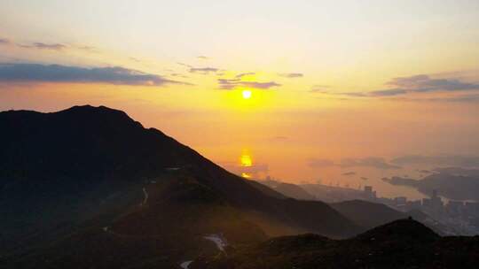 深圳梧桐山春天杜鹃花云海日出盛景合集