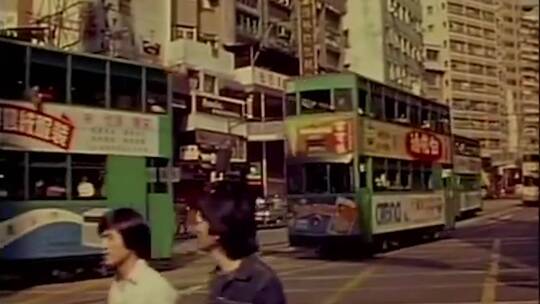 50年代香港城市市民生活双层巴士