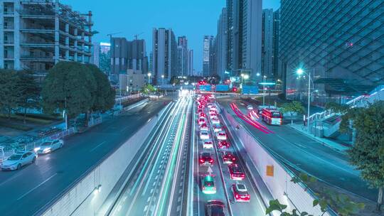 珠江新城CBD城市繁忙车流延时夜景