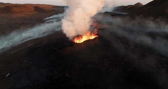 火山，喷发，熔岩，烟雾