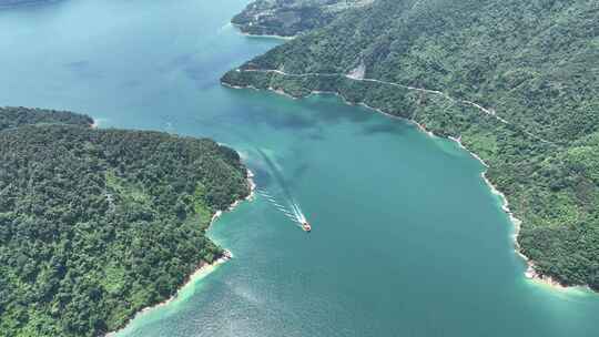 湖南郴州东江湖航拍 青山绿水春天风景