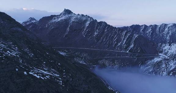 航拍冬天雪山四川巴郎山