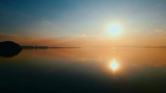 夕阳水面视频素材模板下载