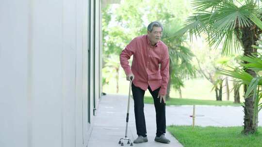 中老年人关节炎腰椎膝盖疼痛起身走路困难视频素材模板下载