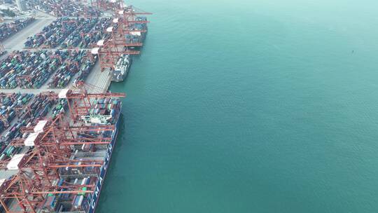 4K货运集装箱港口航拍视频素材模板下载