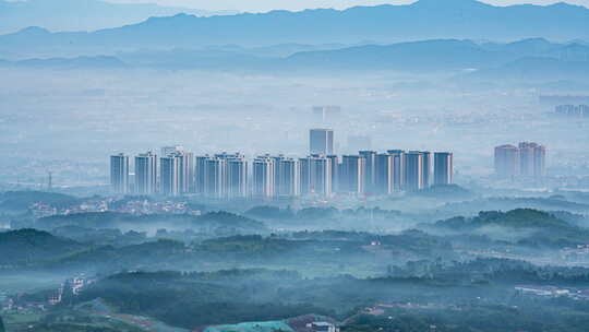 山间晨雾中若隐若现的城市 永康山水新城