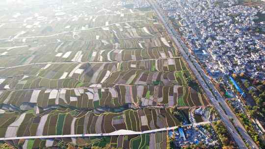 云南大理农村田地梯田日出清晨航拍俯拍实时