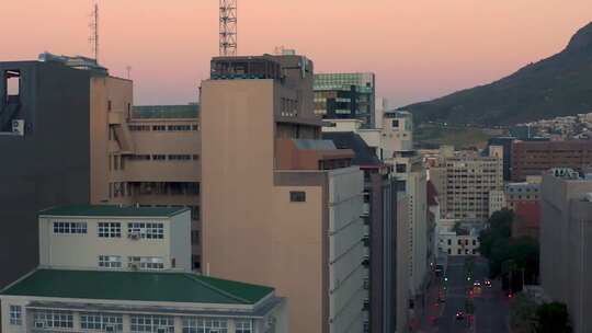 城市建筑和城市景观的无人机镜头