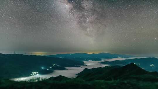 广西桂林星空银河与山川云海延时摄影