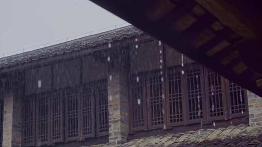 中式古建门窗雨天禅意空镜头