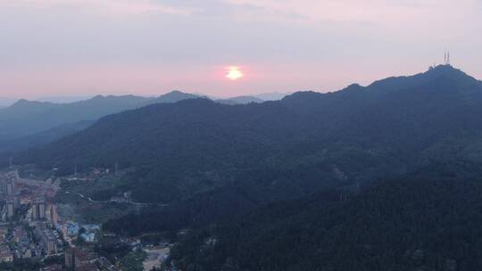 航拍大自然山川日落晚霞夕阳西下