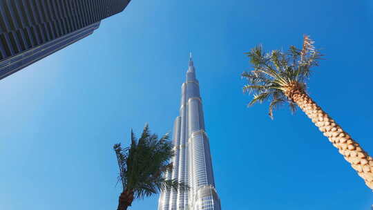 阿联酋迪拜购物中心的哈利法塔，著名地标。视频素材模板下载