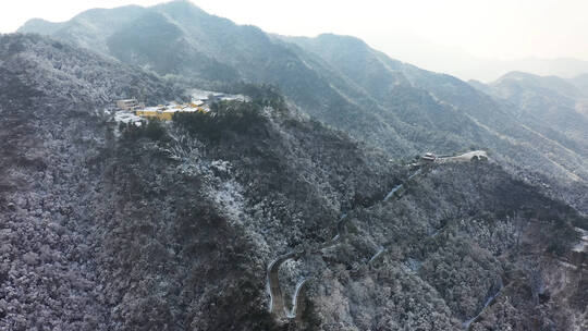 义乌大陈鹅峰山雪景航拍