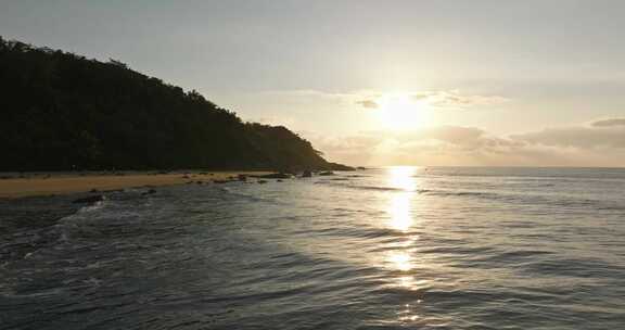 万宁日月湾海边日出航拍风景