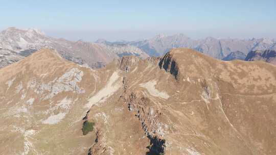 电影巴伐利亚阿尔卑斯山|内贝尔霍恩山|4K

D-LOG REC709-完美的颜色分级！

23.97视频素材模板下载