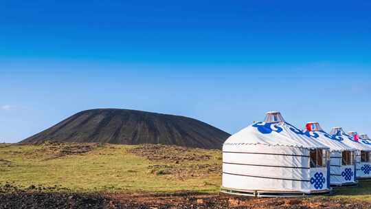 内蒙古乌兰哈达火山及蒙古包延时风光