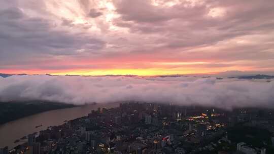 航拍湖北宜昌城市日落晚霞云海