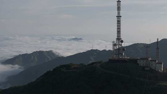 信宜大田顶日出航拍，高山云海，高山公路