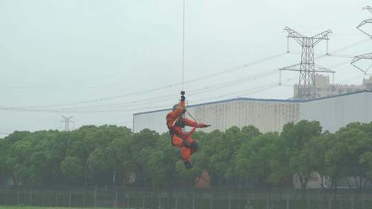 上海高东机场 直升机绳降救援